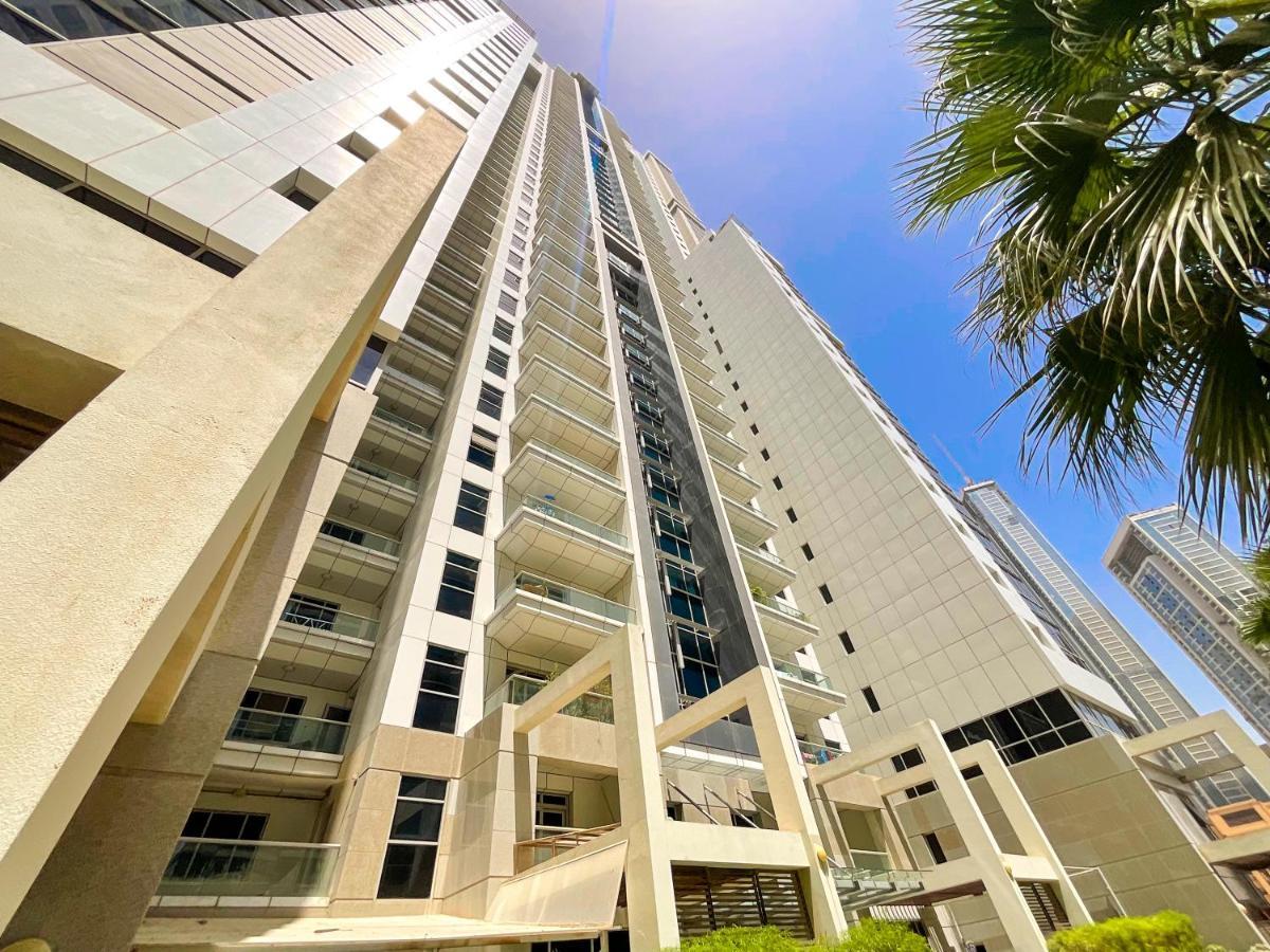 דובאי Higuests - Roomy Apt With Infinity Pool Close To Burj Khalifa מראה חיצוני תמונה
